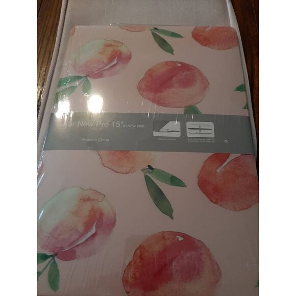 New Wocadi 5-in-1 Peach Orange Green MacBook Pro 15 Sleeve Protection Kit - Picture 2 of 6